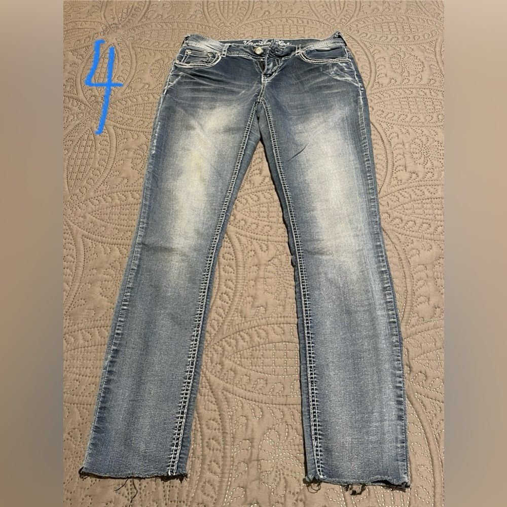 Women’s Vanilla Star Jeans. Skinny, stretchy. Raw hem. Size 5